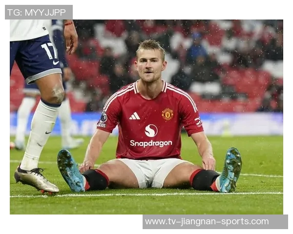 荷兰国家队中后场实力强大德里赫特无缘大名单引发热议