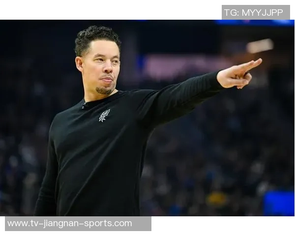 米奇约翰逊谈文班出战情况球队将谨慎处理不冒险 米奇约翰逊谈文班出战情况球队将谨慎处理不冒险